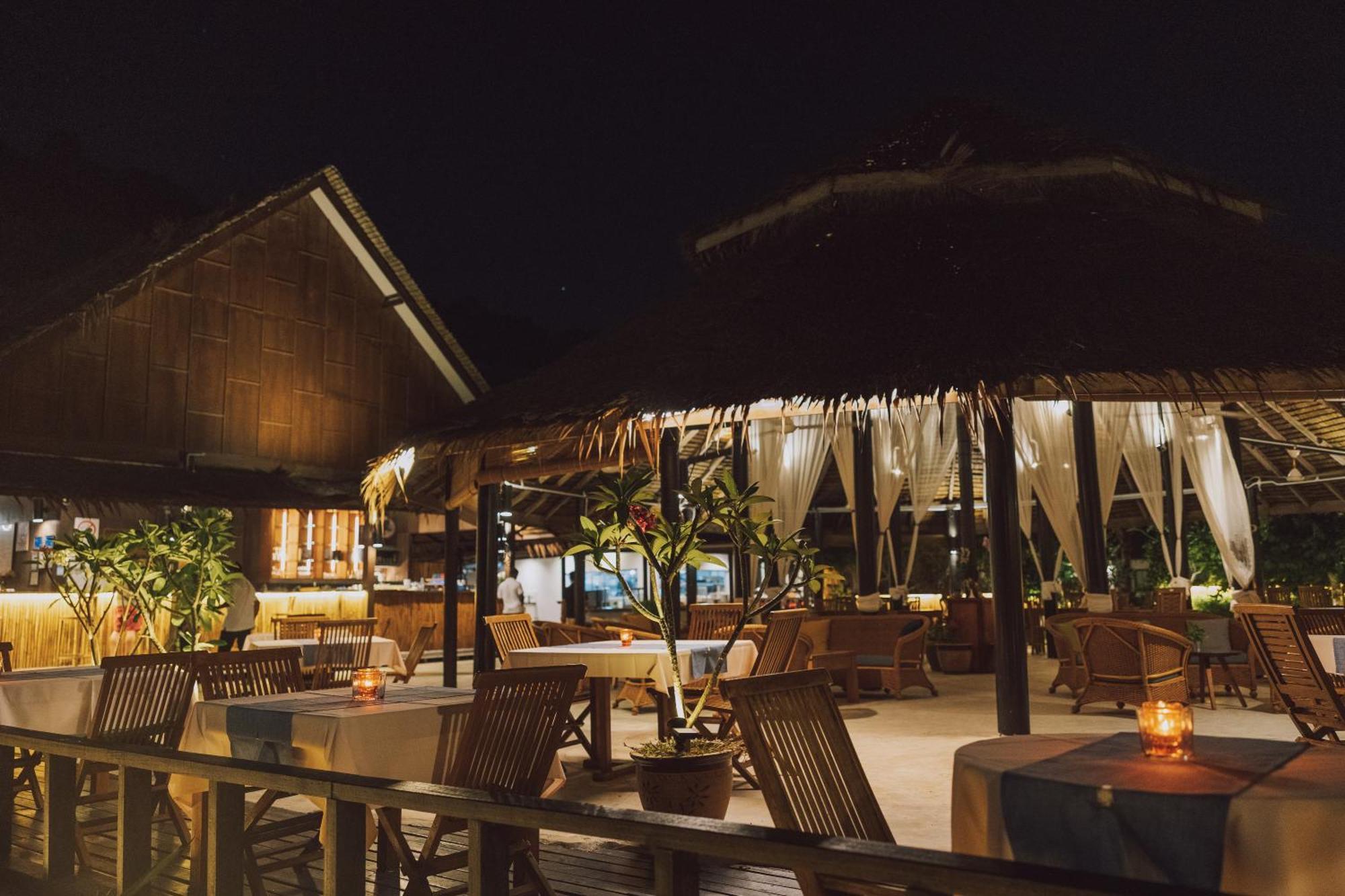 布布别墅酒店 Kampong Pasir Hantu 外观 照片