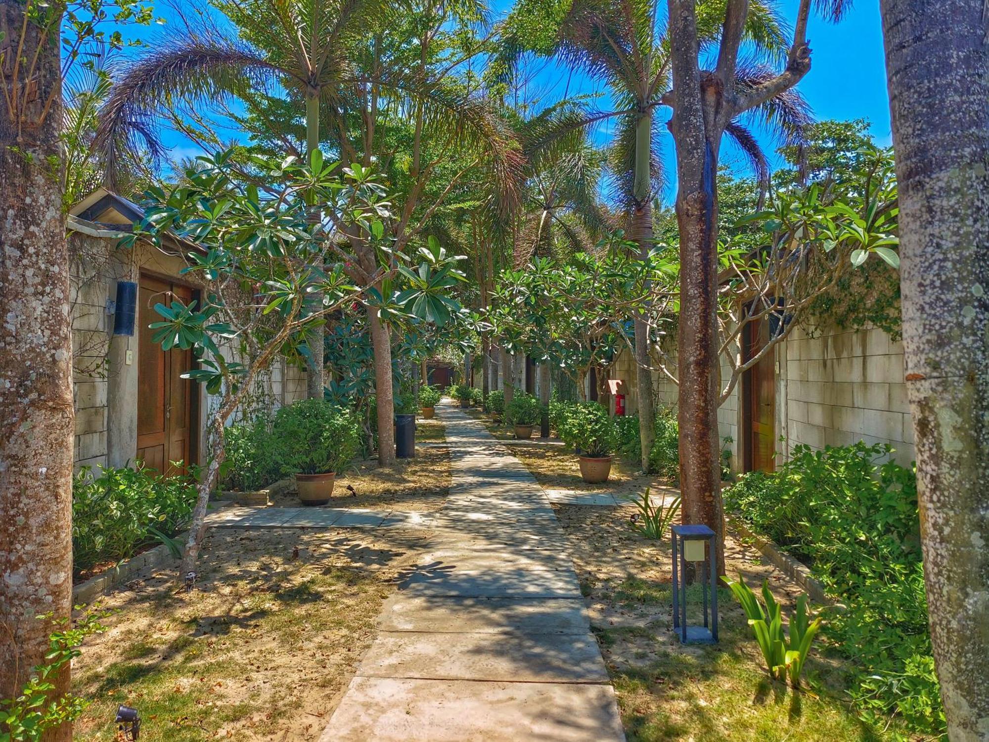 布布别墅酒店 Kampong Pasir Hantu 外观 照片